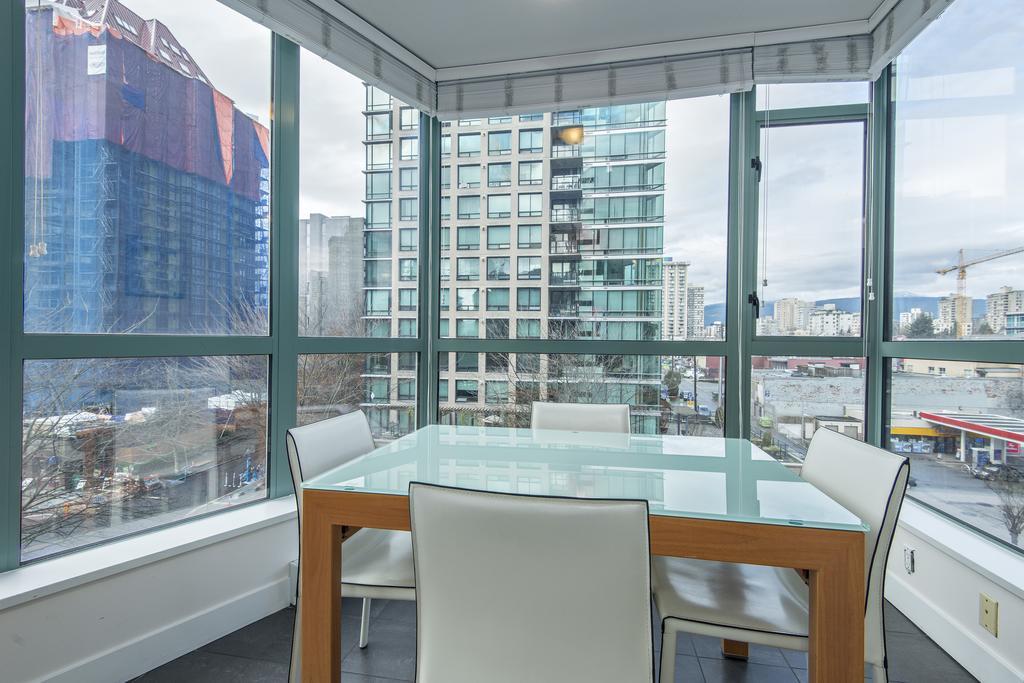 Luxury 3 Bed Private Apartment In Central Downtown Vancouver Exterior foto